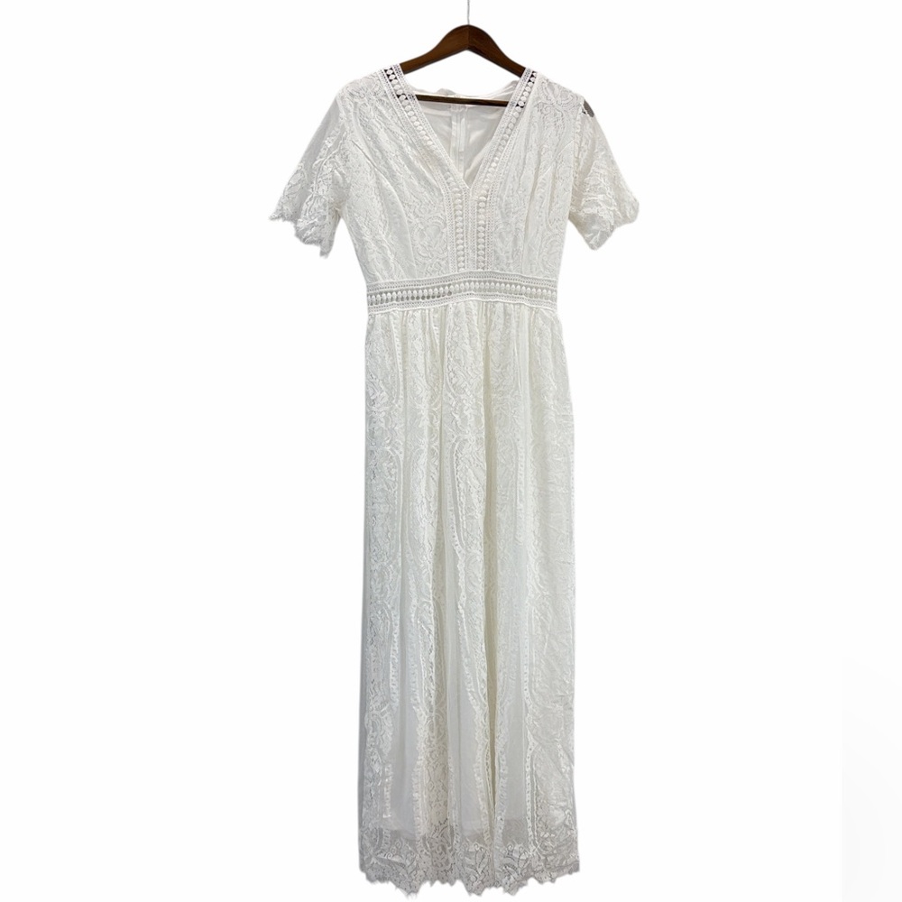 Elegant White Lace Maxi Dress